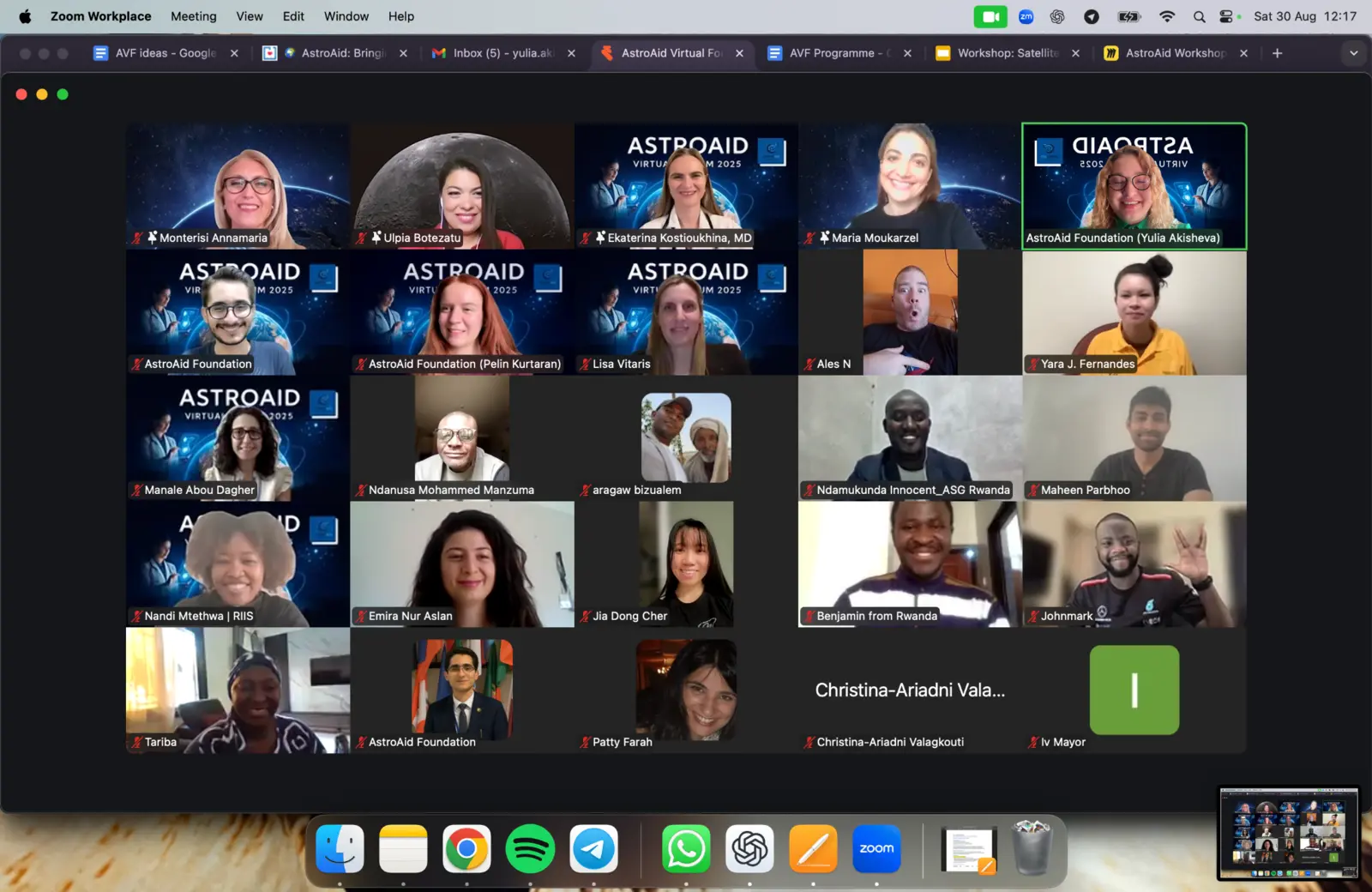 A global grid of forum participants